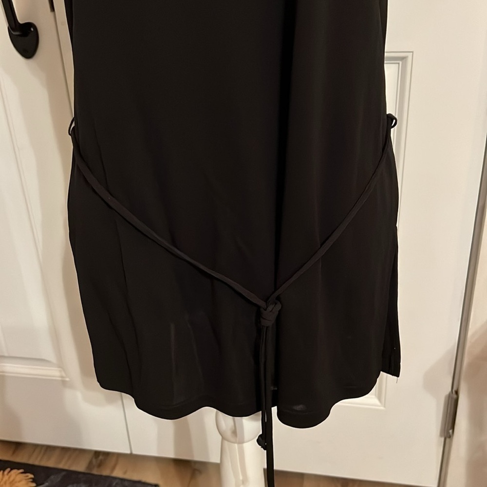 JOSEPHINE CHAUS Women’s Black Large Plunge Neck Sleeveless Mini Dress. - Picture 3 of 9